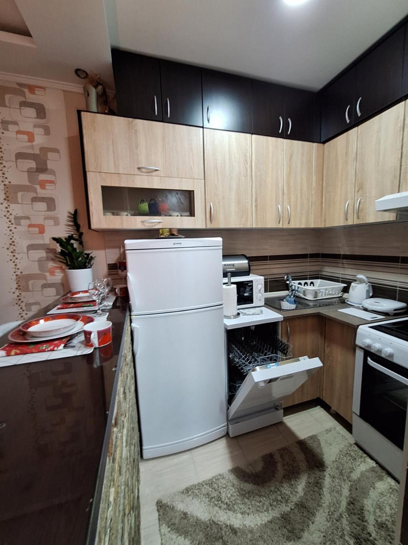 Lux Apartment Sanja 1 Subotica Exterior foto